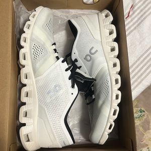 Men’s OnCloud size 12.5 brand new